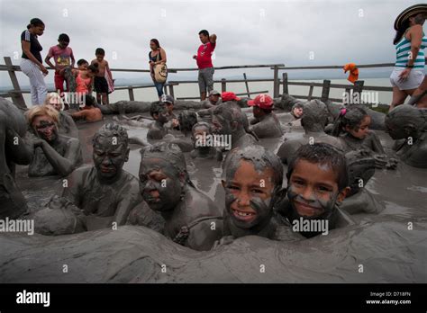 cleaning mud Colombia|Healing Mud Bath in Columbia's Mud Volcano, El Totomo .